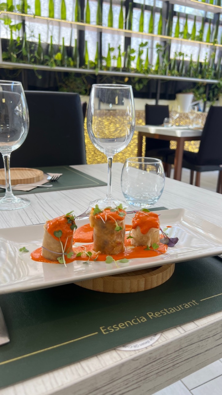 Tapas servidas en Essencia Restaurant