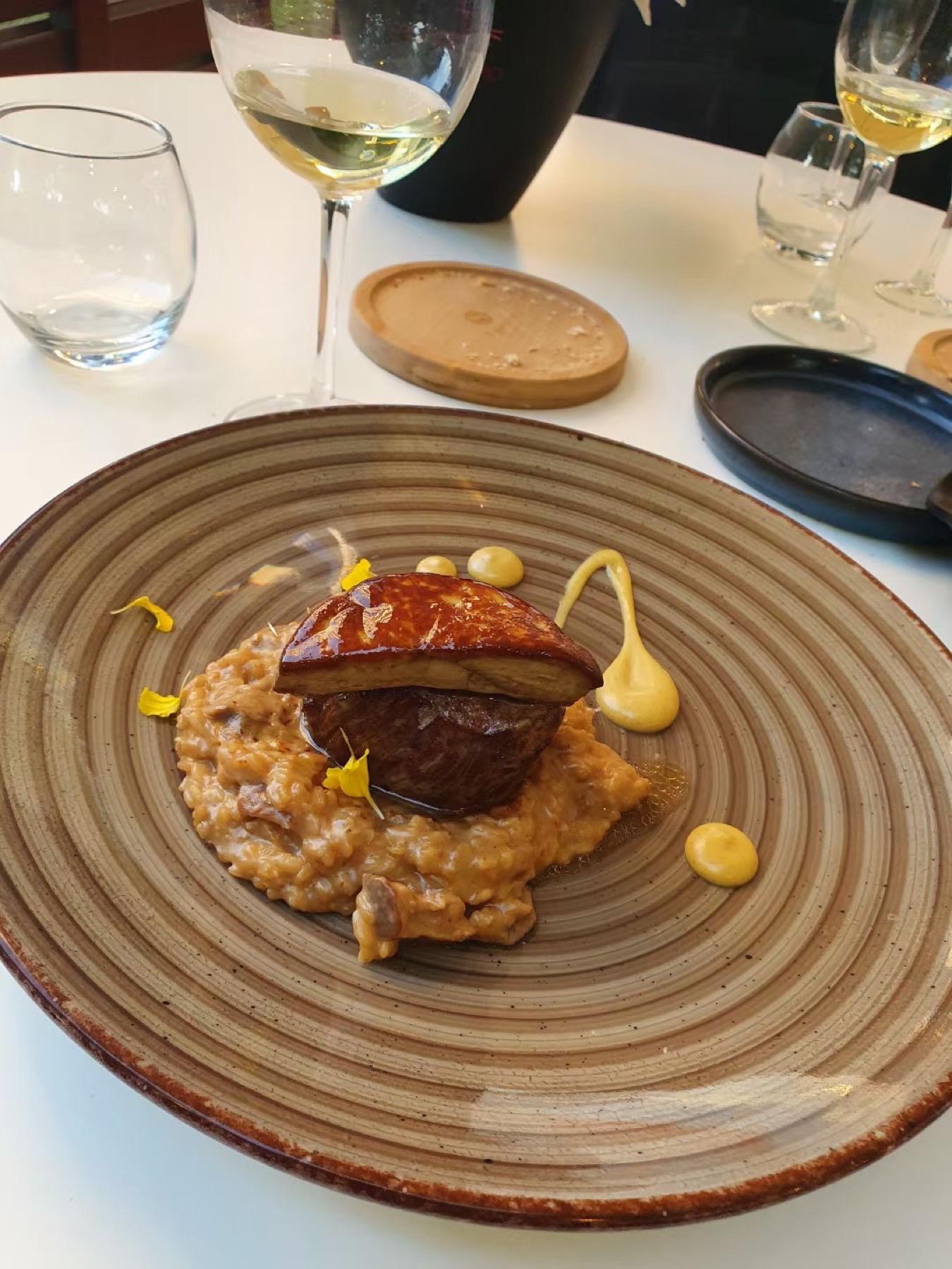 Carne con foie y arroz cremoso
